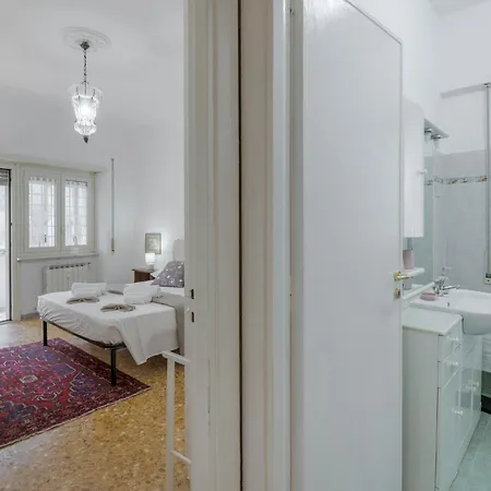 Apartamento 1 Bedroom Pet Friendly In Roma